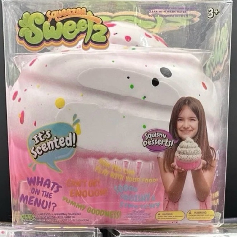 2 viral JUMBO Squish. One cupcake & one cheese. Ships fast & safely.